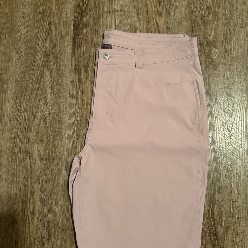 Eddie Bauer Light Pink Women's Bermuda Rainer Shorts size 16